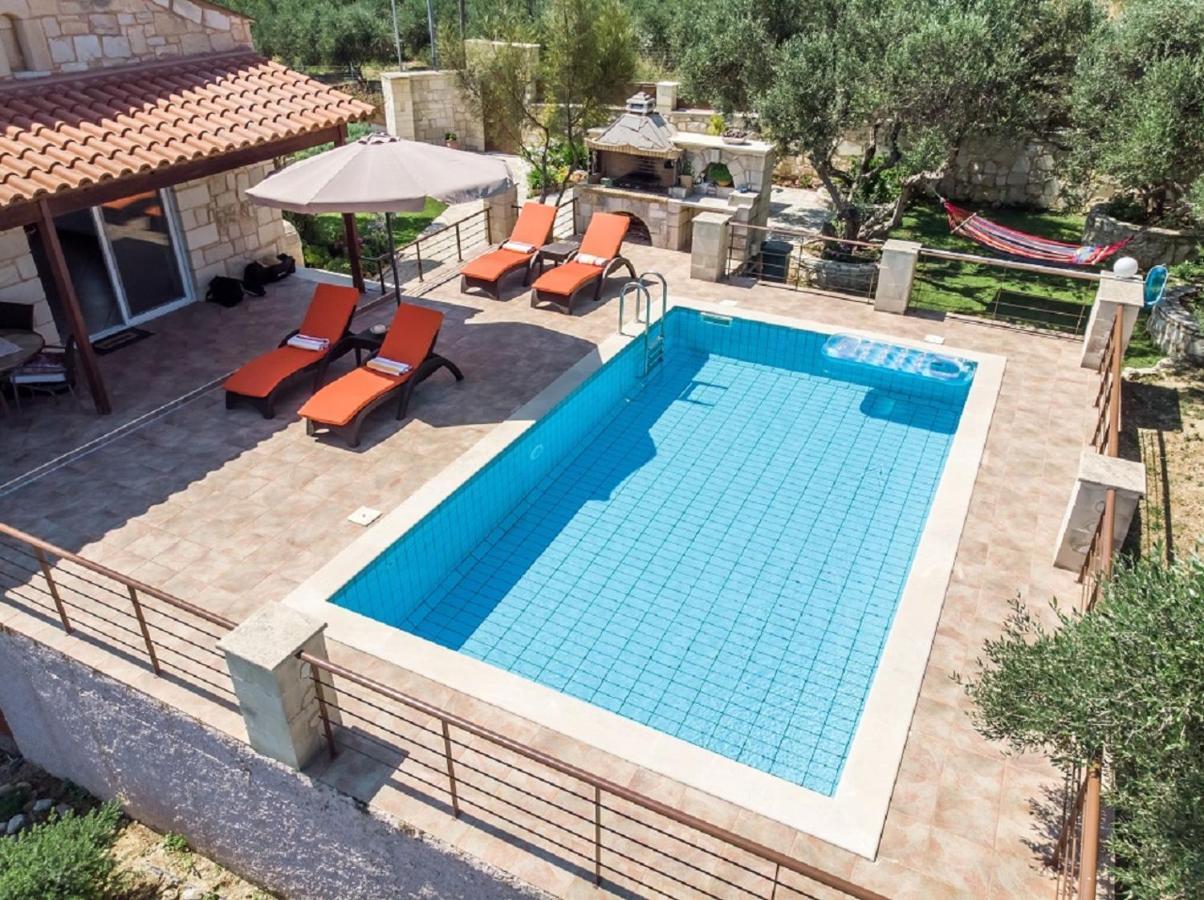 Villa Chara Chania Agia Marina  Exterior photo
